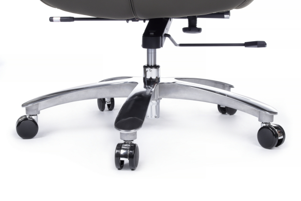 Кресло для руководителя Leonardo A355. Фото 9