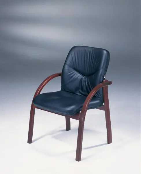 Офисное кресло MAXUS/D кожа. Фото 1