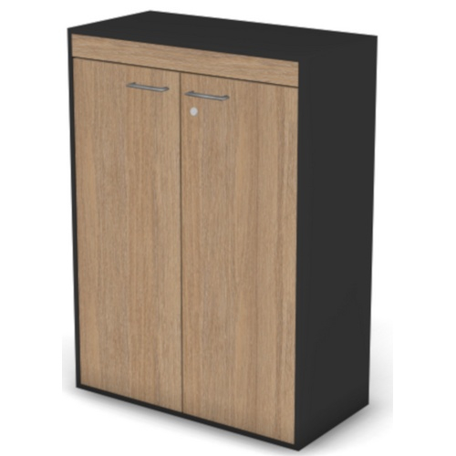 Шкаф широкий низкий с замком