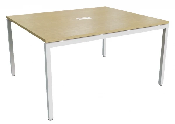 STEEL - Стол переговоров с подрозетником 11701. Фото 1