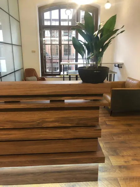 Стойка ресепшен Палитрум. Фото 1