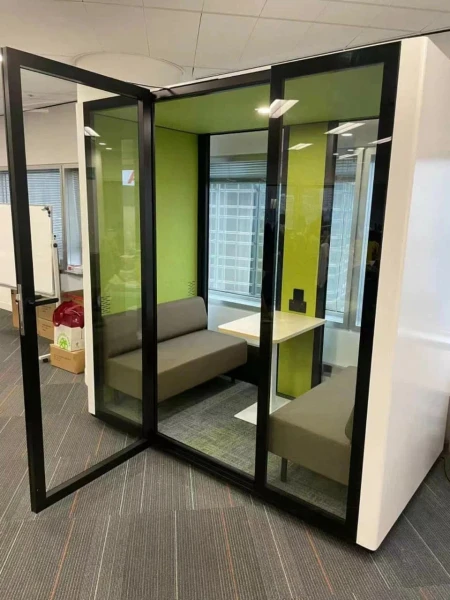 Телефонные будки PHONE BOOTH. Фото 1